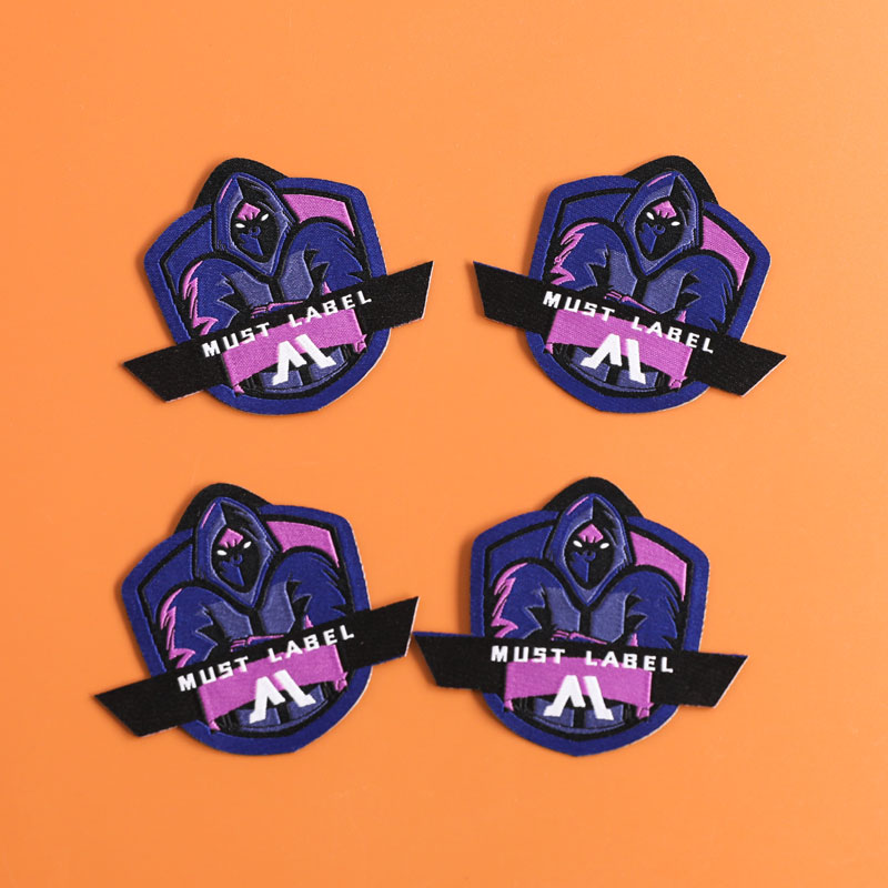 耐久性のあるブランドを確立するには、なぜ織りワッペンが最適な選択肢になるのでしょうか?